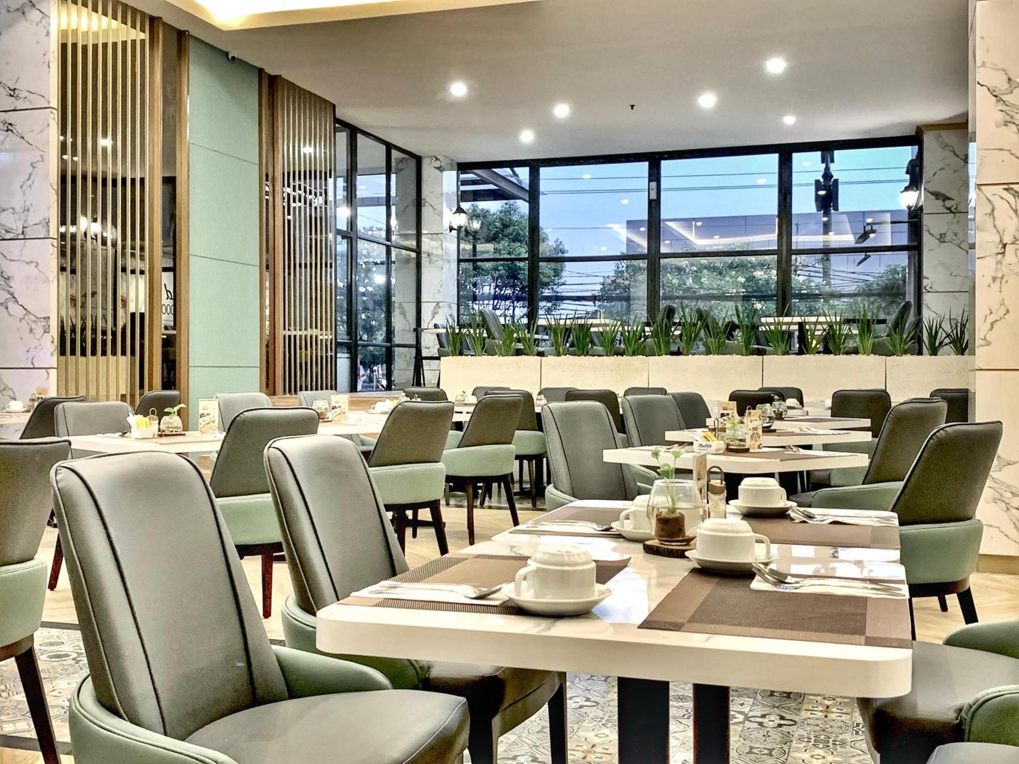 Grand Kangen Hotel Urip Sumoharjo Yogyakarta Extérieur photo