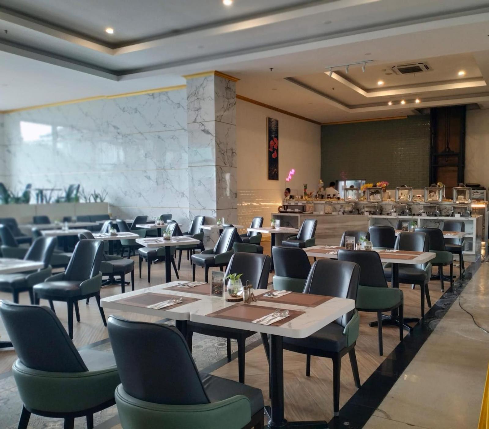 Grand Kangen Hotel Urip Sumoharjo Yogyakarta Extérieur photo